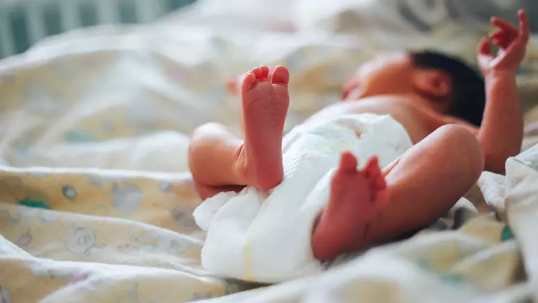 Fim do Mund0: Criança Nasce Com Uma Cauda e Imagens Assustam Médicos Exper…Veja o vídeo