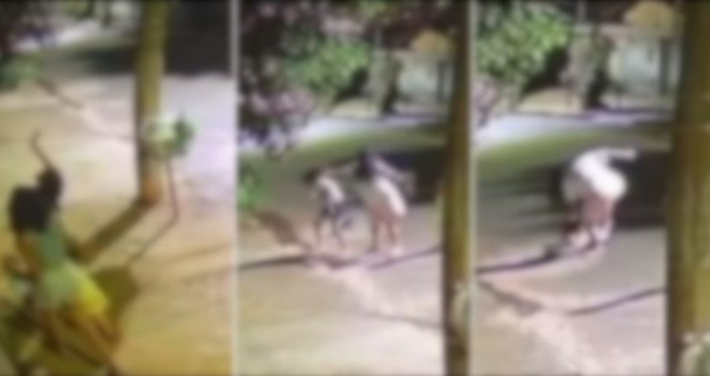 Homem grava vídeo de mãe “castigando” sua filha no meio da rua após ela dar pr…Veja o vídeo