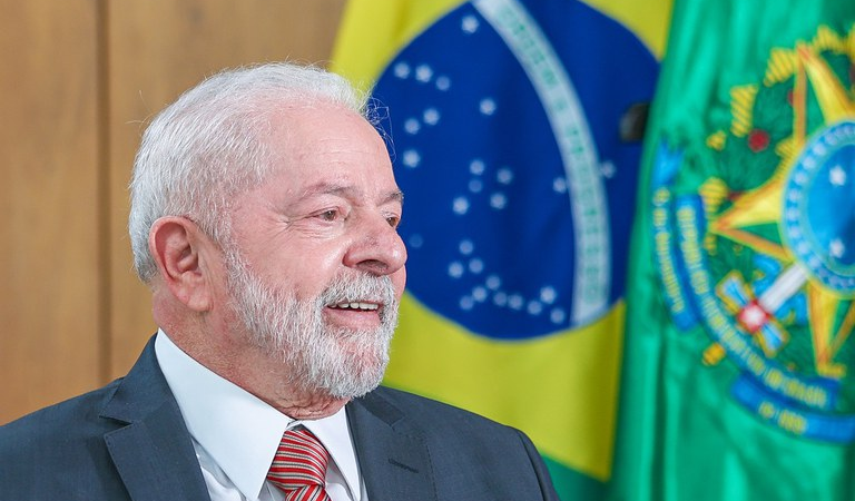 BOMBA: Lula Sofre Acidente Enquanto Cortava Unhas, Bate Cabeça e Infelizm…Ver mais