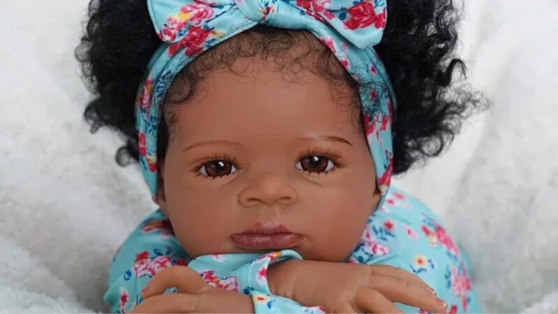 Mulher é Demitida Do Trabalho Após Pedir Folga Para Cuidar do Seu Bebê Reborn…Ver mais