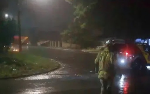 Homem M0rre de Maneira Assustadora Ao Encostar em Fio de Energ…Ver mais