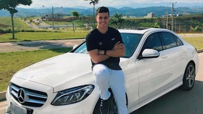 Homem Mata Seu Próprio Noivo Atropelado Após Negar Se…Ver mais