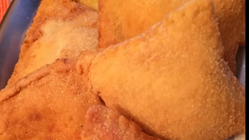 Nunca Mais Comprei Pastel Quando Aprendi Fazer Com Pão de Forma No Gri…Ver receita