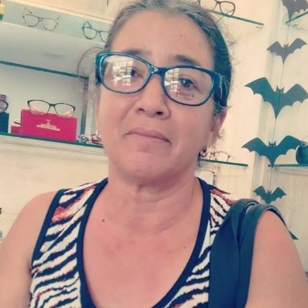 Mulher de 42 Anos M0rre Ao Levar Choque Enquanto Lavava Roupas Dentro Do Tan…Ver mais